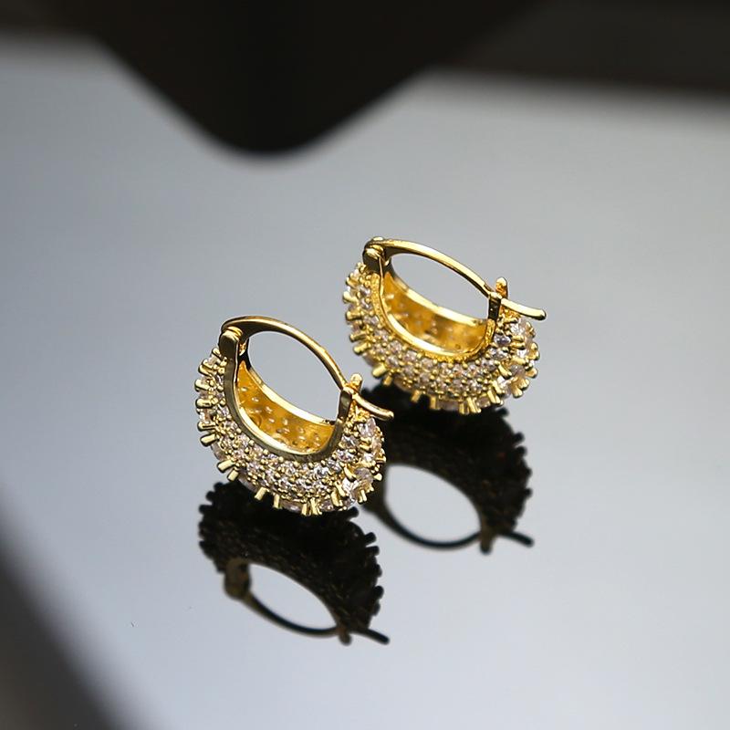 

Модный дизайн, полный бриллиантов, циркон, серьги-мешки, легкие, роскошные, высокочувствительные, персонализированные, с пряжкой, темпераментные, универсальные серьги для женщин 18K