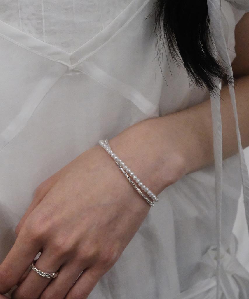 Poetryhaus Silverdust Pearl Bracelet
