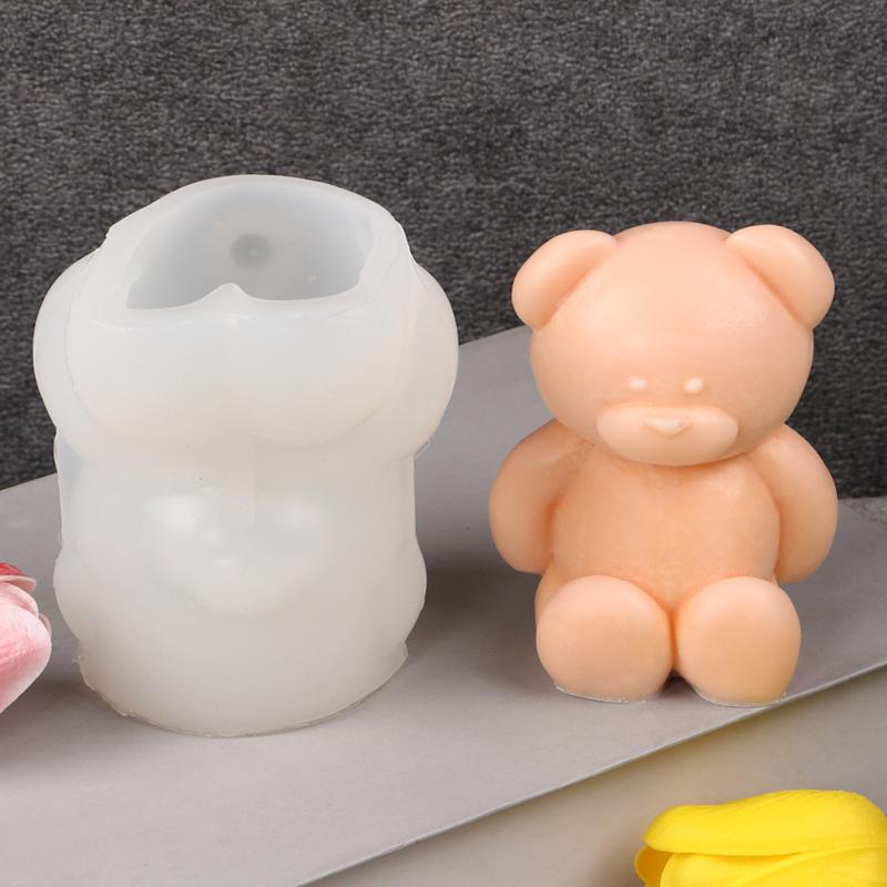 Bear Candle Silicone Mold for Valentine's Day Gift 3D Bear with Heart Aromatherapy Soap Plaster Gypsum Ornament Mould Home Decor