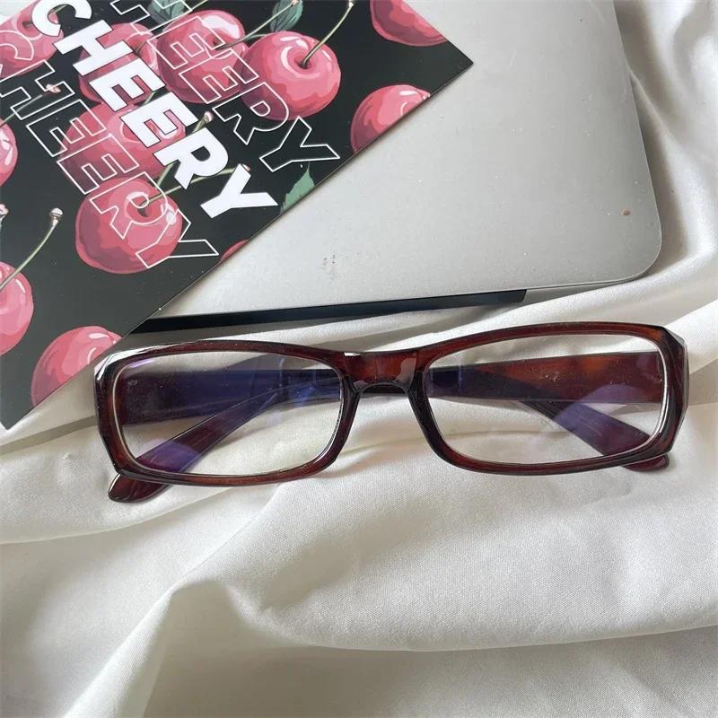 

Retro Anti-blue Light Glasses Kroean Y2K Harajuku Square Glasses Frame Women Men No Makeup Contrasting Cute Decorative Glasses кофейный