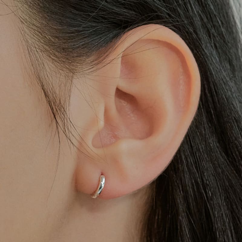 Hei TINY ONE-TOUCH EARRING