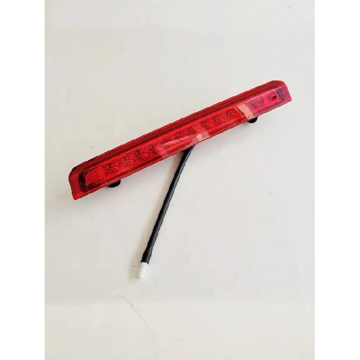 Zusätzliche Bremsleuchte Hinten Für Hyundai i30 2007-2011 927002L000 ZUSÄTZLICHE BREMSLEUCHTE HINTEN Hohe LED-Bremsleuchten 92700-2L000