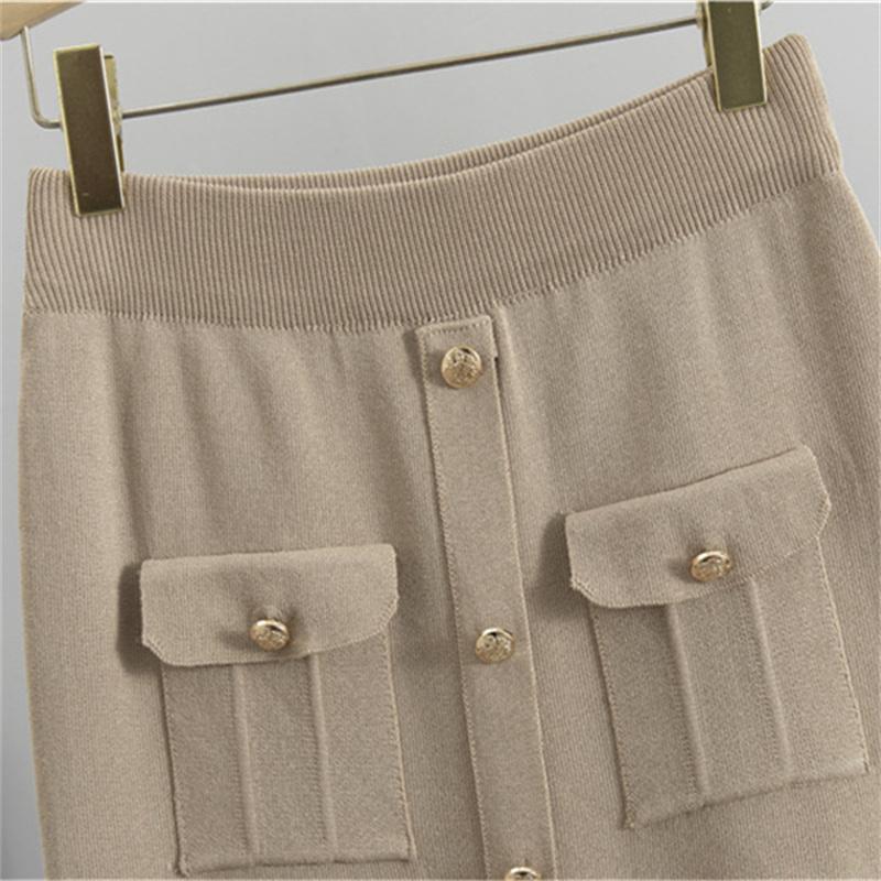 Women's autumn and winter slim fit knitted Suit New polo collar sweater hip hugging skirt two-piece set