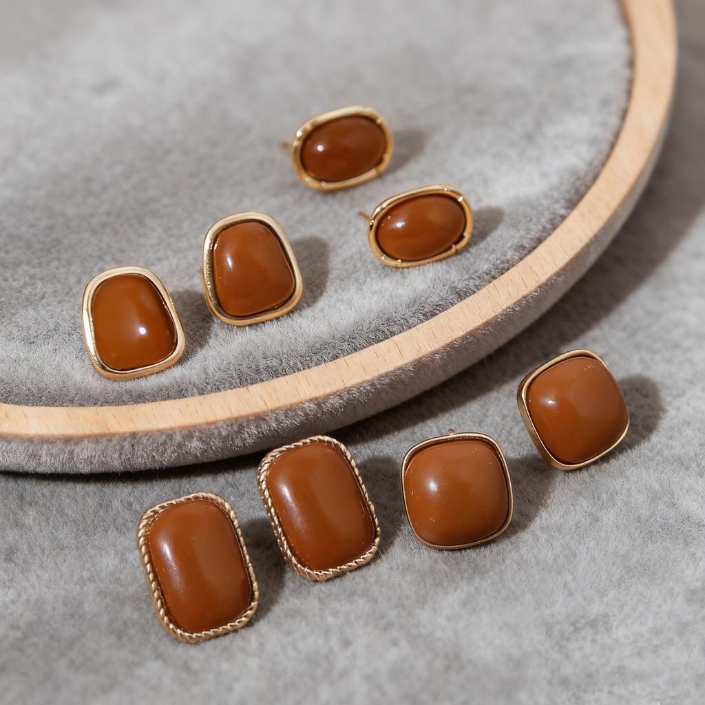 Hot-selling Classic Geometric Design Stud Earrings Set Retro Simple Brown Maillard Style Earrings Women