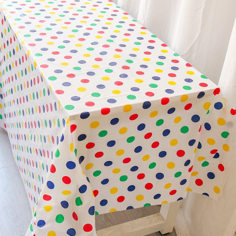 2pcs Disposable Plastic Tablecloth Rectangular Waterproof Oilproof for Birthday Party, Wedding, Picnic, Party Decorations