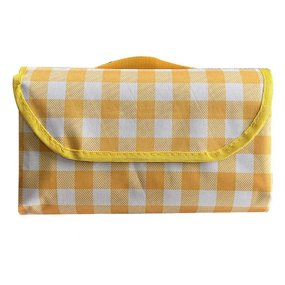 Lightweight to Carry Picnic Blanket Water Resistant Moisture-proof Thickened Classic Plaid Rectangle Foldable Camping Mat Outdoor Use Garden Supplies