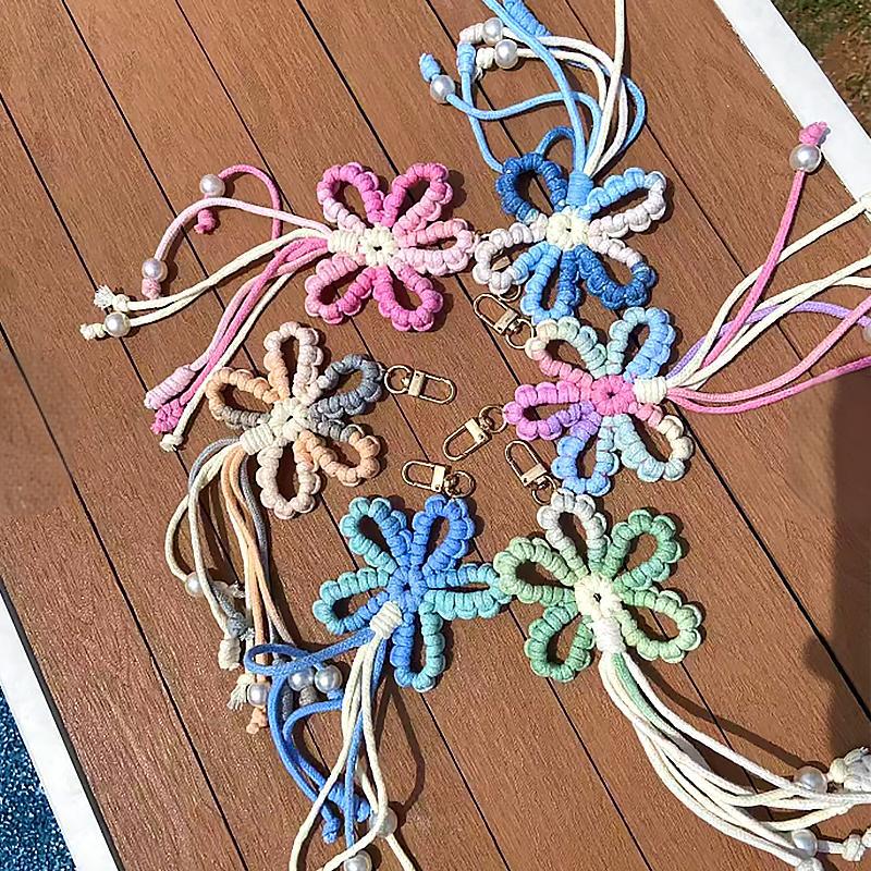 Explosive exquisite handmade woven flower tassel bag pendant with rustic style and creative car keychain pendant