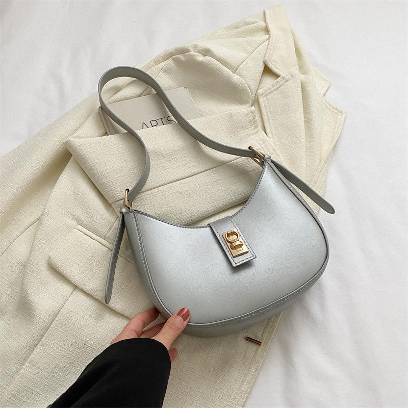 Retro Niche Design Bag Women's New High-end Portable Underarm Bag Ins Versatile Fashion Shoulder Bag