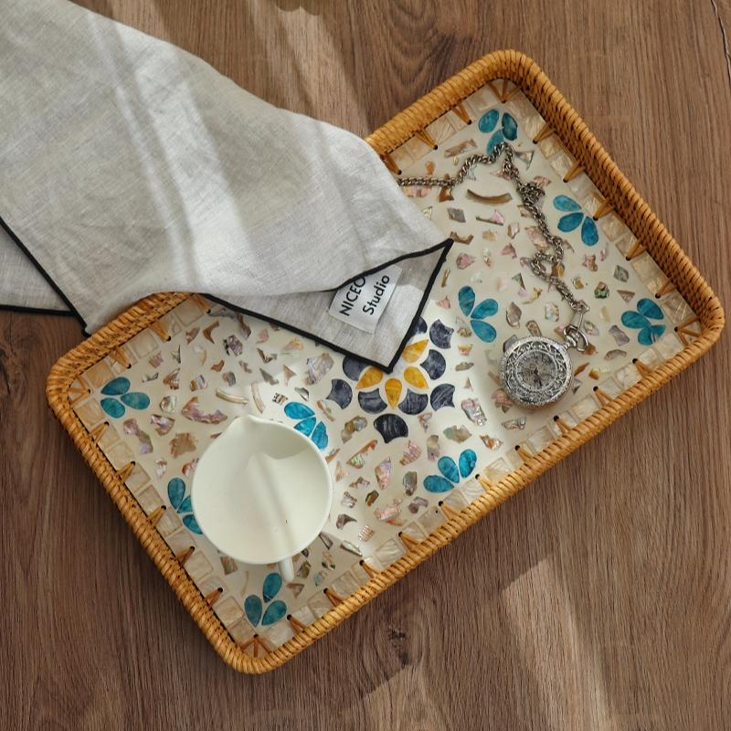 Asian Handmade Rattan Shell Tray Decorative Dining Accessory Fruit Serving Plate Home Snack Storage Tray for Living Room