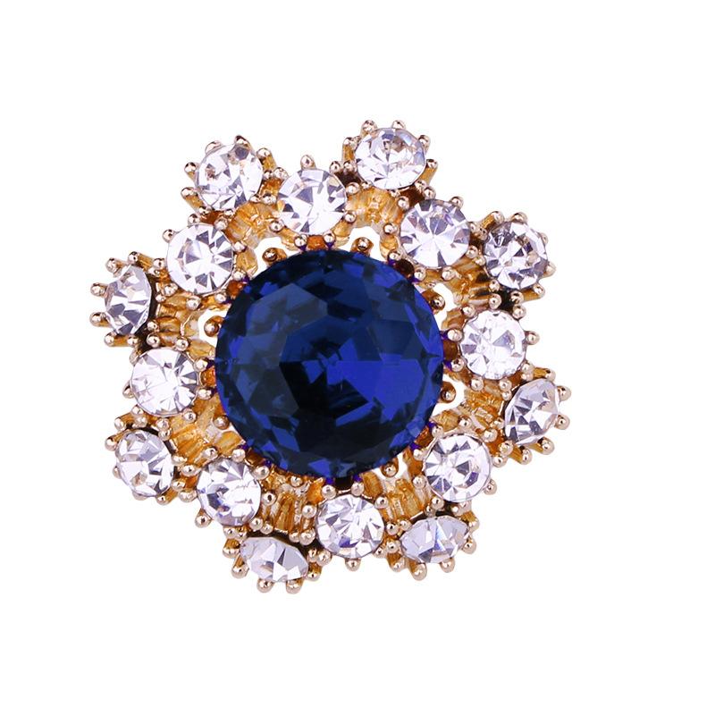 New Fashion Mini Star Brooch Crystal Rhinestone Badge Lapel Pins Men 'S Suit Coat Collar Luxulry Brooches For Women Jewelry Gifts