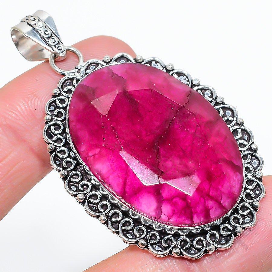 

Рубин(Смоделированный) Этническая ювелирная подвеска ручной работы с драгоценными камнями 2,40 дюйма VR-1990