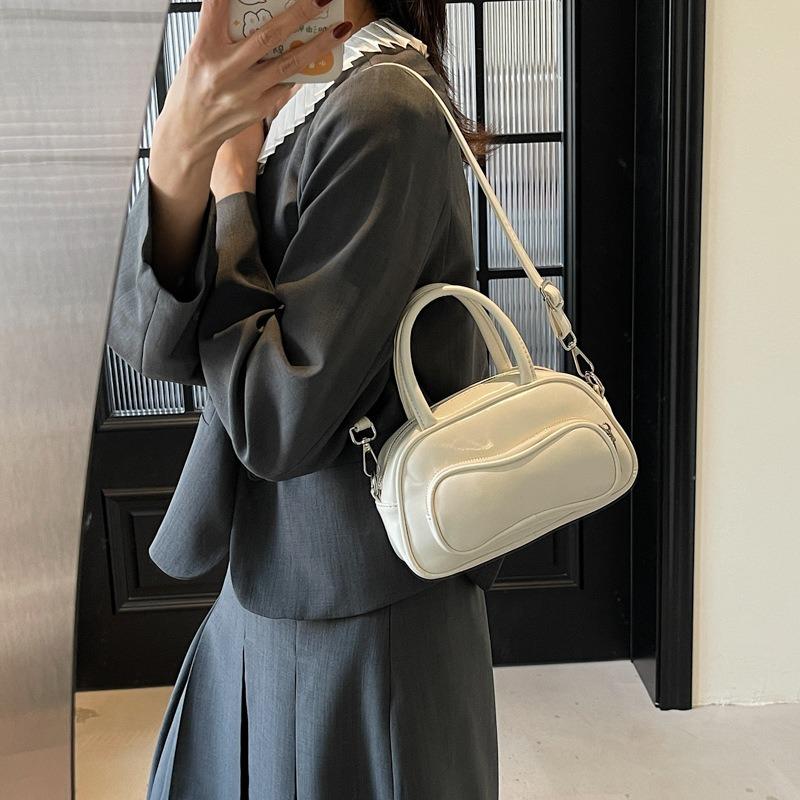 Early Spring High-grade Texture Handbag Women's New Solid Color Small Fresh and Fashionable Shoulder Messenger Bag