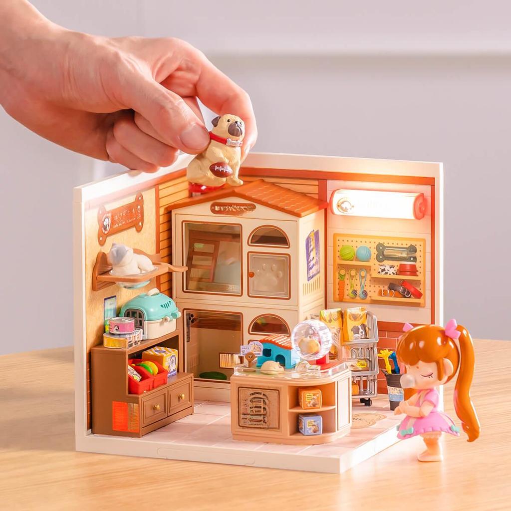 Rolife Furry Friends' Home DIY Miniature House DW027