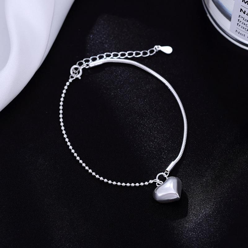 

Браслет Love с сердечками и бусинами из серебра 925 пробы — простой и стильный дизайн BRS335