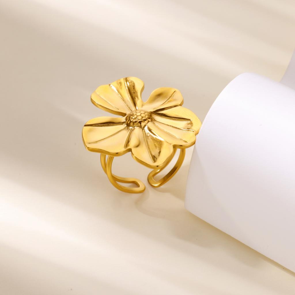 Gold Color Stainless Steel Delicate Flower Rings for Women Fashionable Elegant Versatile Wide Finger Ring Daily Wear Jewelry