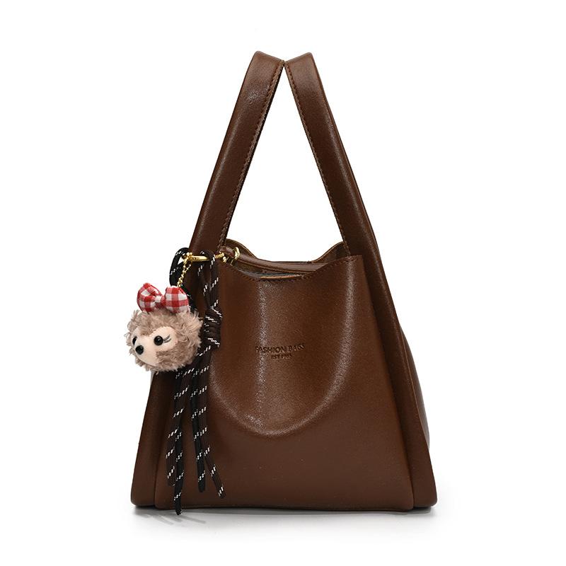 

2025 new Korean niche design handbag women s high sense retro foreign style versatile shoulder messenger bag no pendant