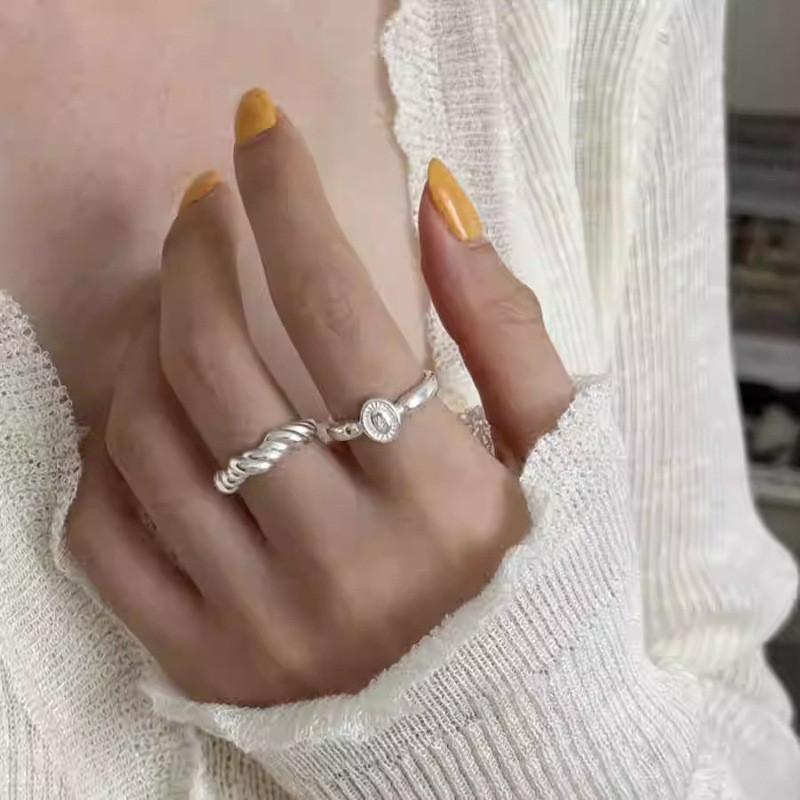 Minimalist Modern Copper Twist Ring For Women Stylish Design For Wear Everyday