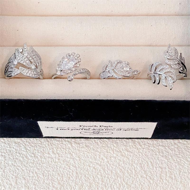 Fashion Retro Leaf Diamond Ring Elegant Simple Women'S Shining Luxury Personality High-End Noble Gift