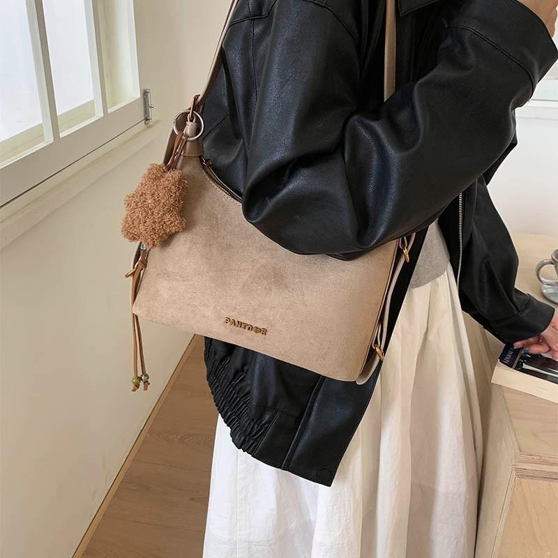 New Retro Commuter Large Capacity Matte Texture Shoulder Bag Suede Leather Commuter Tote Bag Underarm Bag