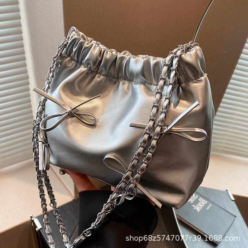 This Year, the Popular Small Bag Women's 2025 New Fashion Versatile Chain Shoulder Messenger Bag Texture Korean Bucket Bag