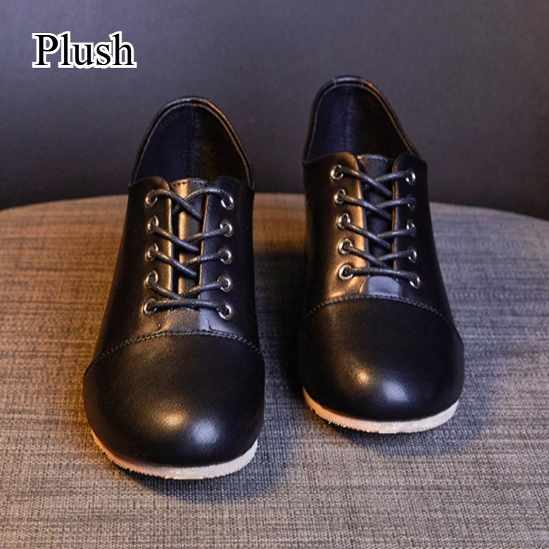 

Женская повседневная кожаная обувь на платформе с круглым носком на шнуровке, удобная и универсальная 39