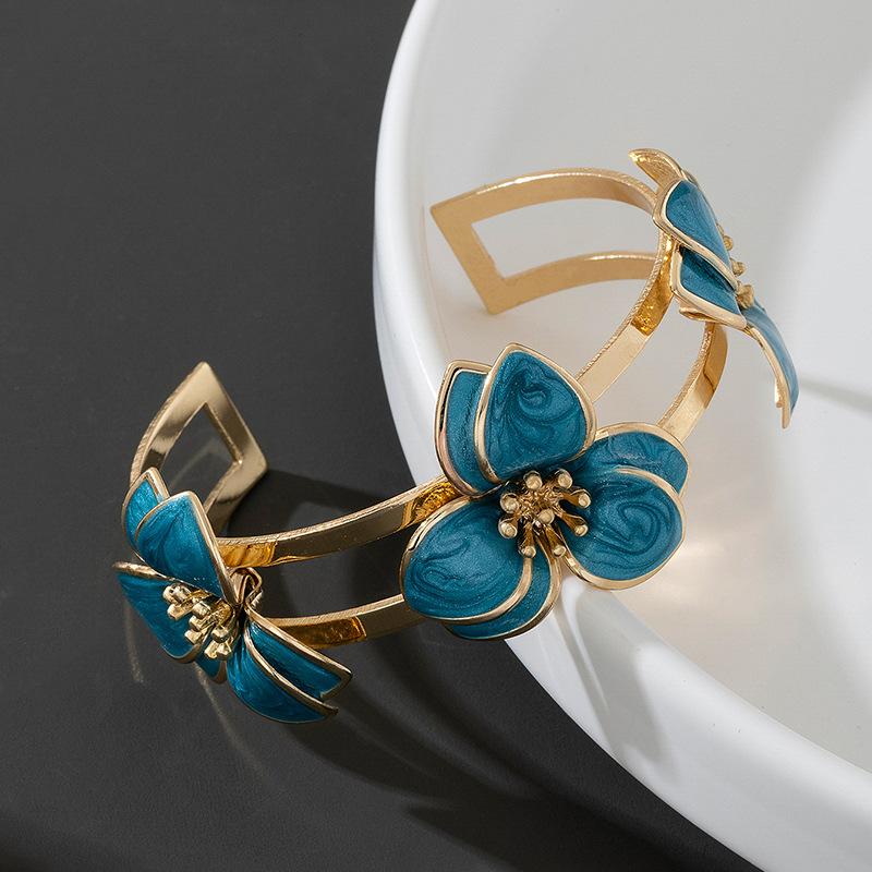 Simple Oil-Infused Flower Earrings And Necklace Set - Casual Jewelry Set For Women