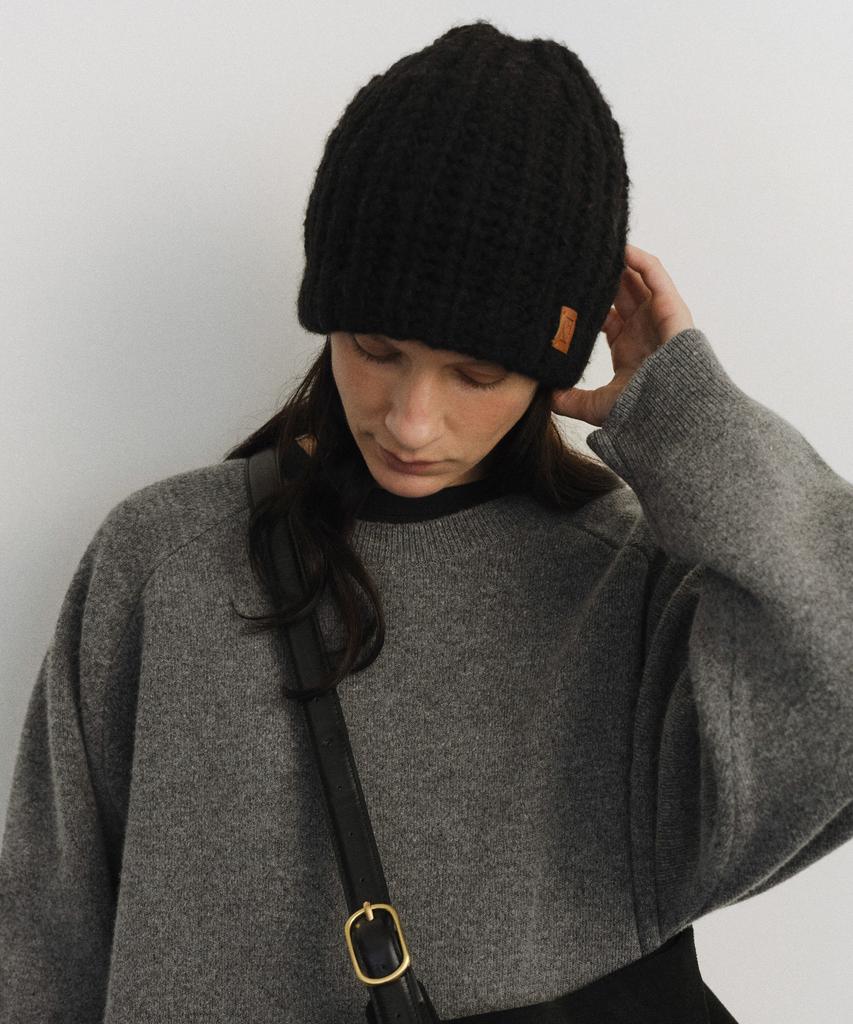 Yulago Muffin Alpaca Beanie
