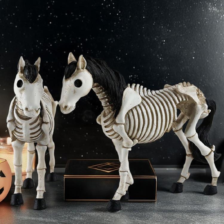 Mrożąca Krew w Żyłach Figurka Czaszki Konia z Żywicy, Wykwintna Dekoracja Szkieletu Konia na Halloween dla Entuzjastów i na Prezent