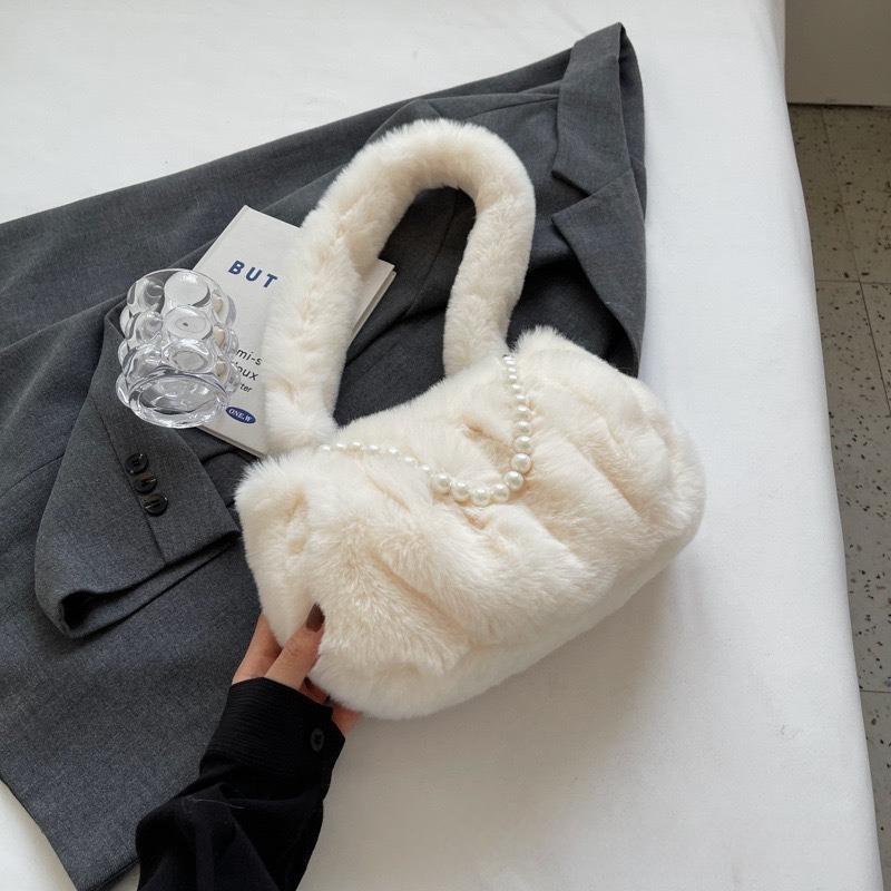 Women's 2024 New Wrinkled Small Square Bag Shoulder Bag Soft Plush Fur Ladies Elegant Pearl Chain Underarm Bag