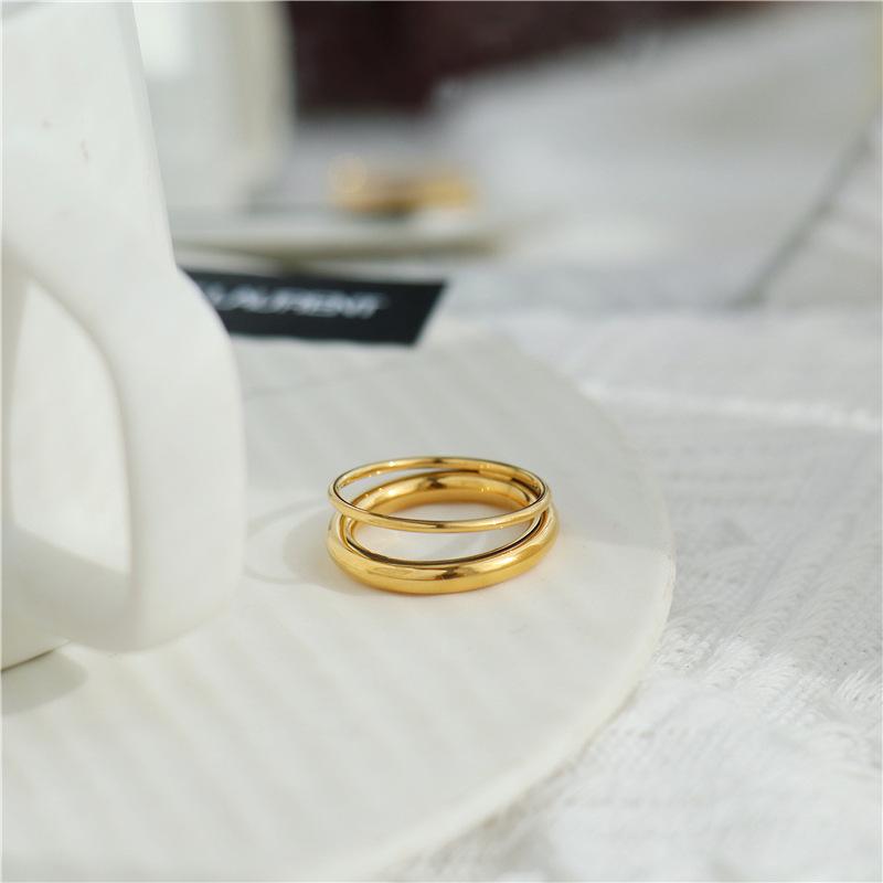 Minimalistischer doppelreihiger unregelmäßiger 18K Gold-plattierter Ring – Retro Trendiger Stil für Damen, Europäische & Amerikanische Mode