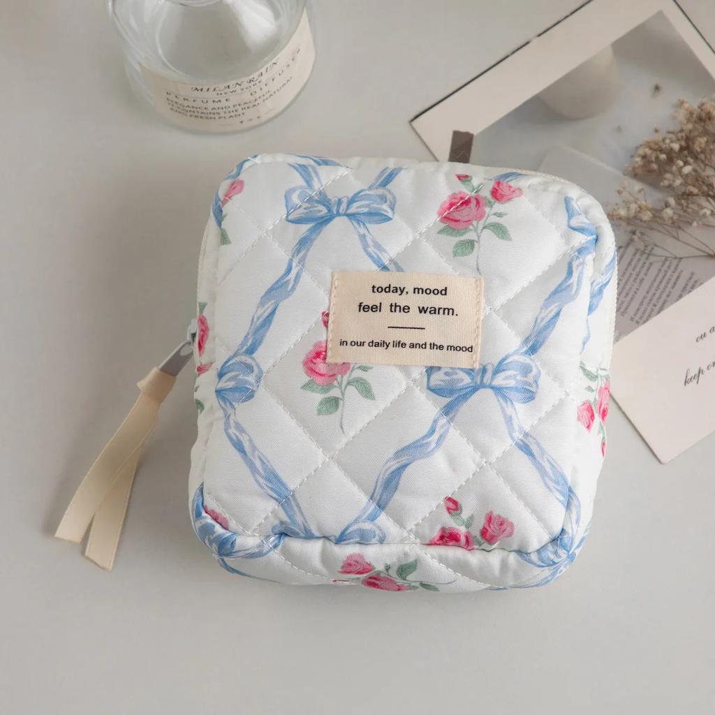 Cute Bow Makeup Bag for Women Lipstick Toiletry Cosmetic Pouch Case Student Sanitary Napkin Tampon Storage Case Organizer Case