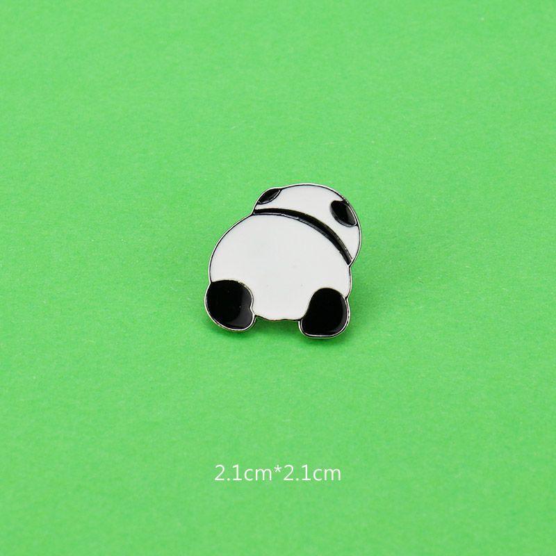

Мультяшна брошка Панда: Милий японський металевий значок для студентських сумок та аксесуарів для одягу.