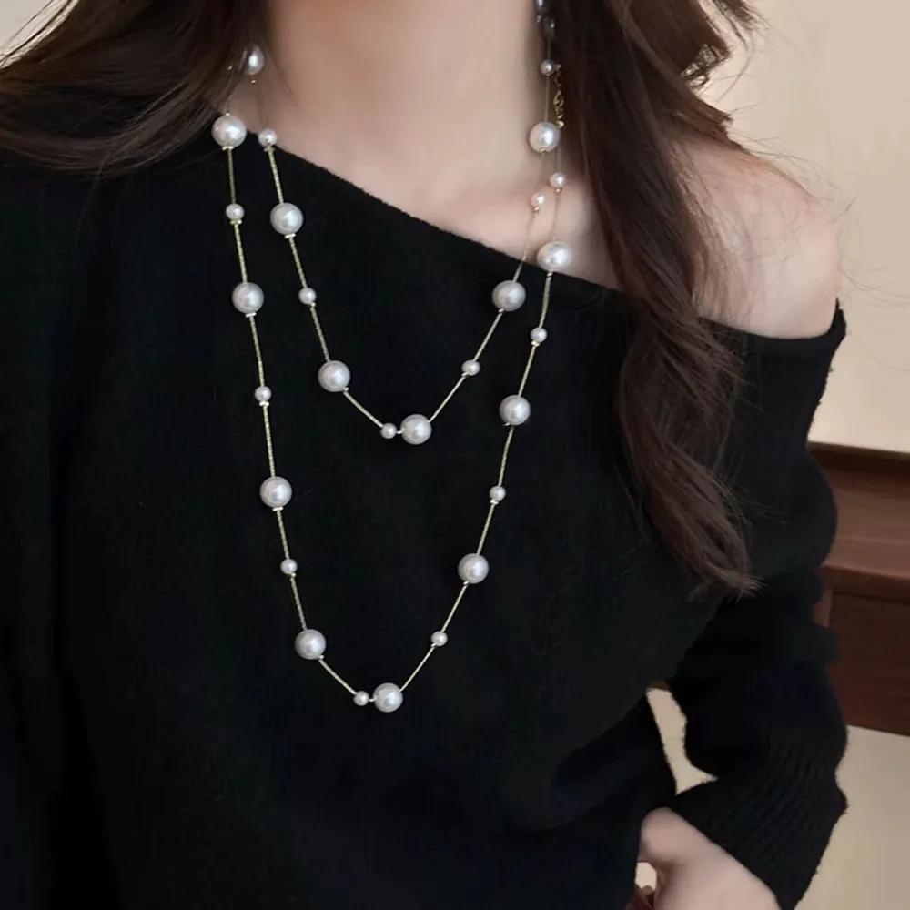 

Dainty Starburst Necklace Adjustable Length Minimalist Design Lightweight Pendant Jewelry for Everyday Wear and Special Occasions One Size білий