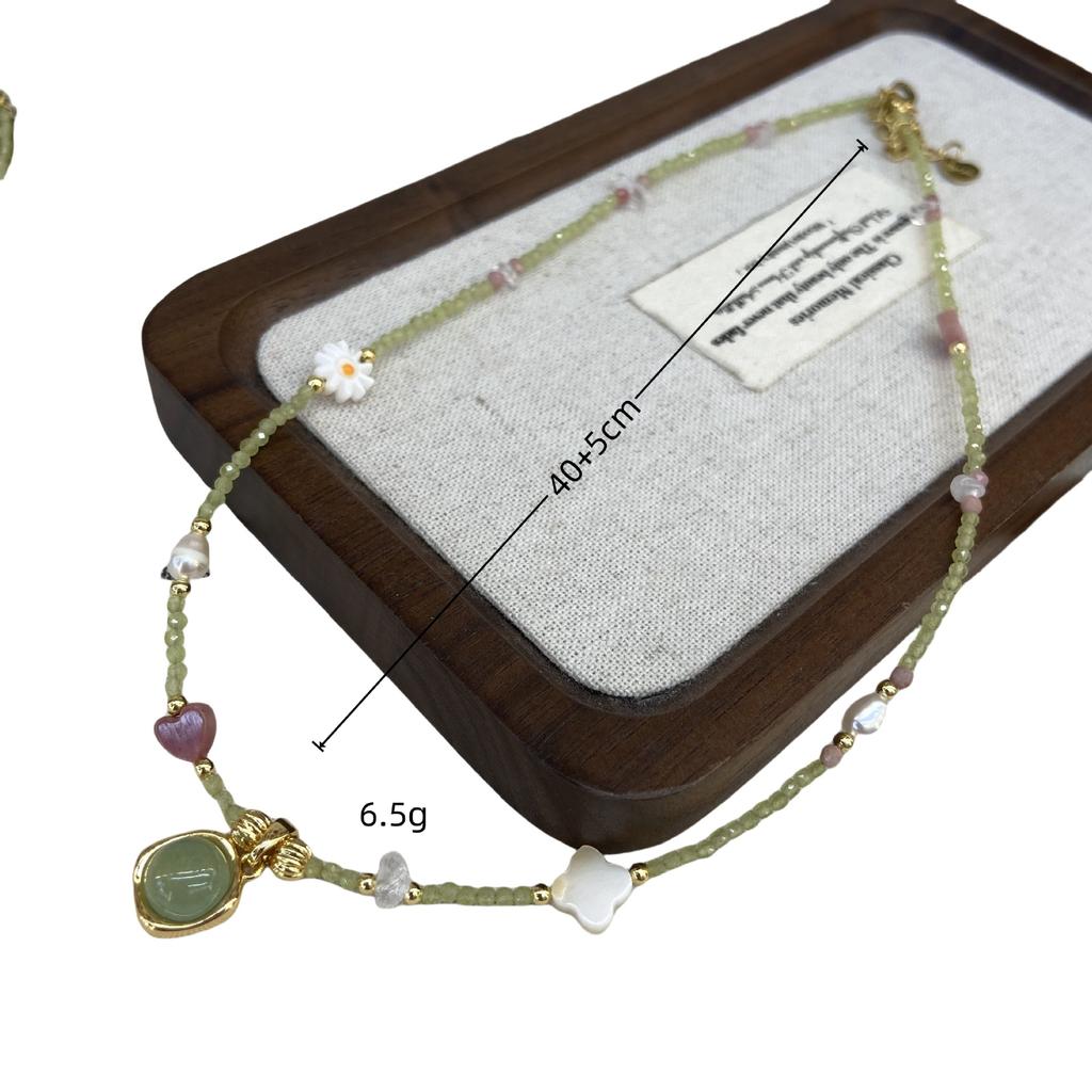 Fresh Natural Spinel Shell Heart Shaped Daisy Flower Necklace Olive Extreme Clavicle Chain Love Vintage Necklace