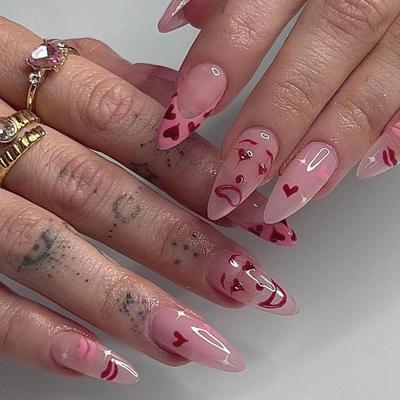 24Pcs/Set Quick Nails Cartoon Smiley Red Heart False Nials Sticker Wearable Waterproof Manicure Finished Nails
