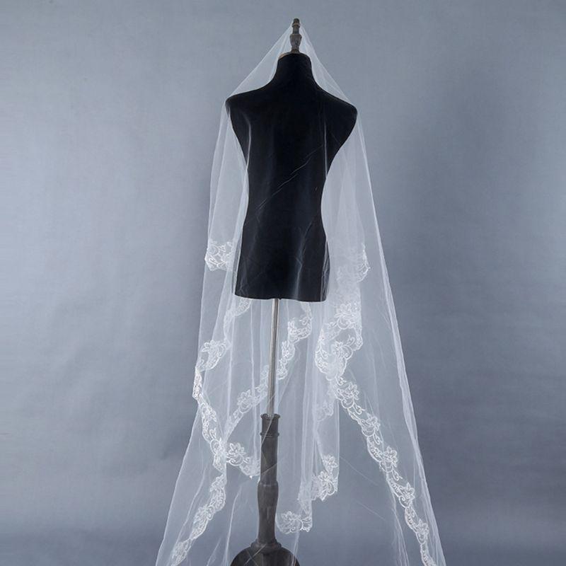 Womens Short Fingertip Length 1 Tier Lace Edge Wedding Bridal Veil Bride Tulle Hair Accessories Without Metal Comb