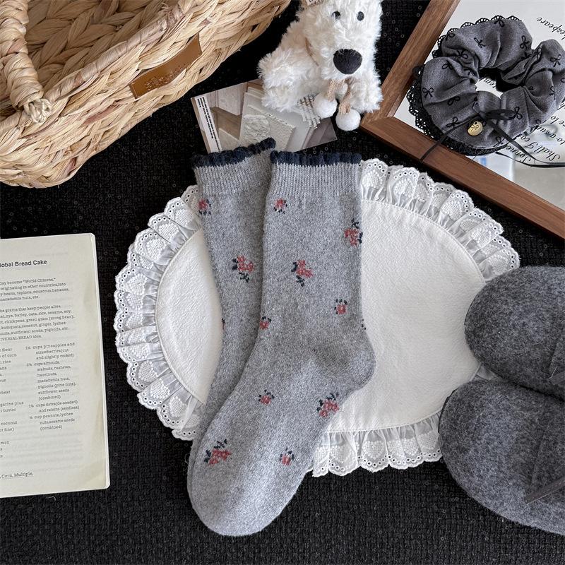 

Floral Wool Socks - Children s Autumn and Winter Woolen Textured Mid-length Socks with Added Thickness for Warmth. Trendy Pile Socks for Winter. 1 pair
