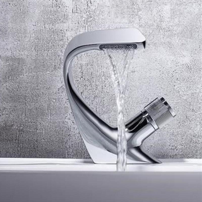 Household Copper Washbasin Faucet Toilet Washbasin Single Hole Countertop Basin Waterfall Hot and Cold Water Faucet