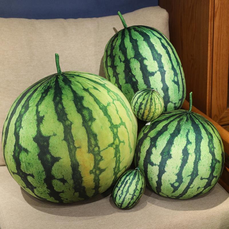 Niedlicher und charmanter Simulations-Wassermelonen-Stofftier-Puppe Kissen Runder Ovaler Lebensechter Frucht-Stofftier Spielzeug Heimdekoration Angenehm zum Kuscheln Geschenk Entwickelt für Jungen