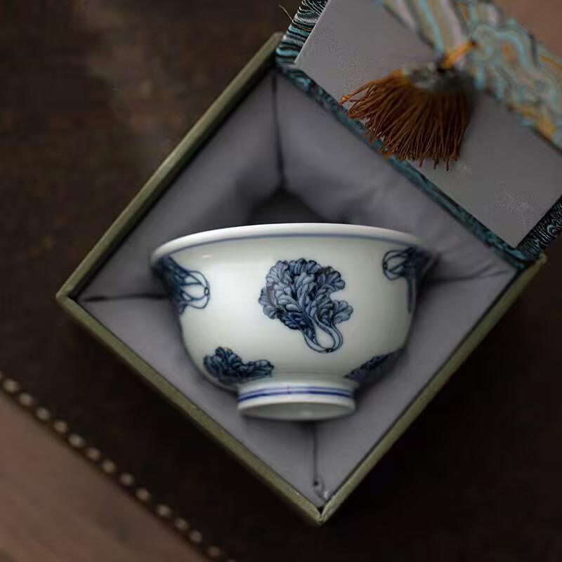 Hongyue Ceramics Chinese Blue And White Baicai Master Cup Kung Fu Tea Set Single Ceramic Tea Cup Tea Cup Gift Box