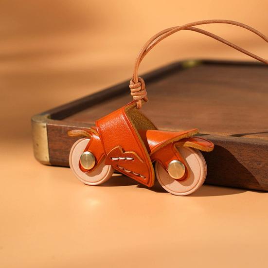 Faux Leather Motorcycle Hanging Decoration Handcrafted Retro Motorbike Keychain Handbag Backpack Christmas Tree Hanging Ornament