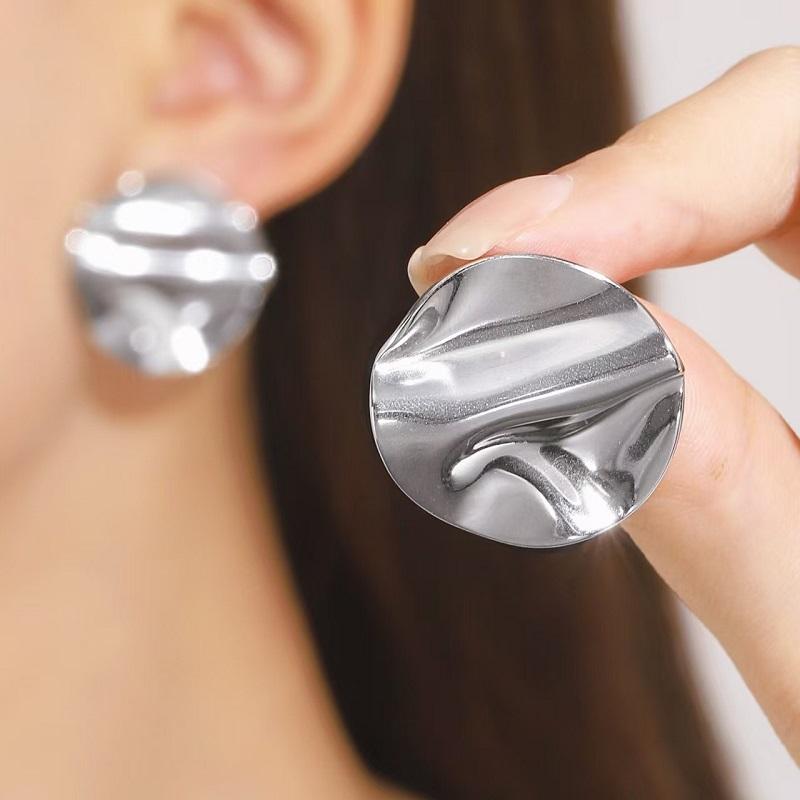 Vintage Gold Color Pleated Textured Stud Earrings for Women Fashion Metal Irregular Round Geometric Earrings Jewelry Gift