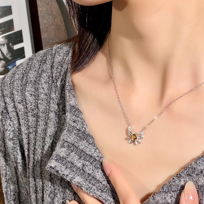 Original Design Natural Crystal Stone Butterfly Necklace Women's S925 Sterling Silver Light Luxury Niche High-end Collarbone Chain Jewelry Gift