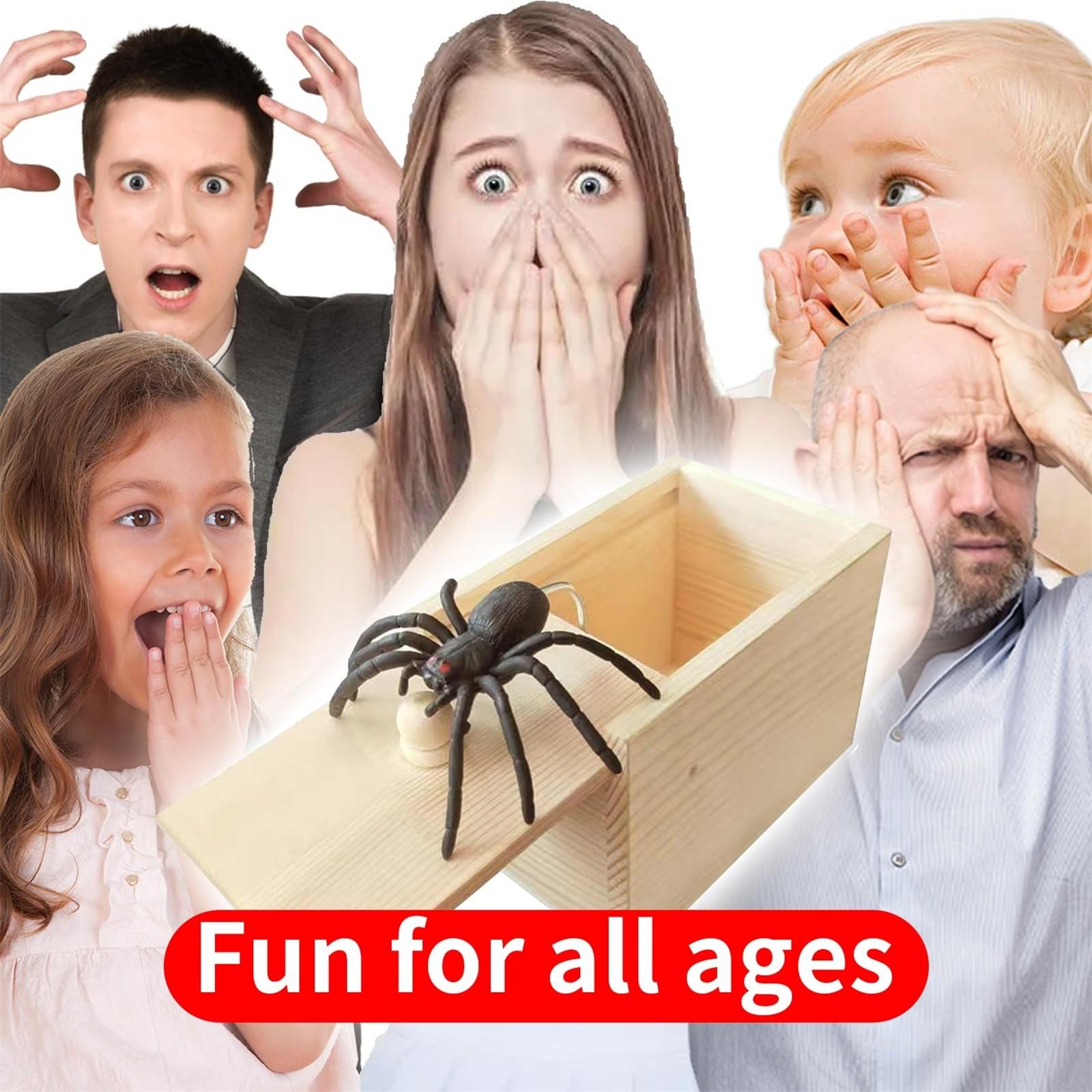 

Hallow Spoof Funny Scare Small Wooden Box Spider Scary Girls