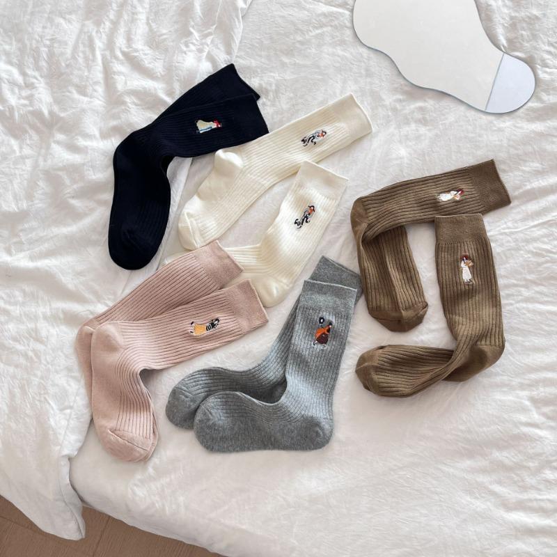 Little Girl Embroidered Mid-calf Socks Sketch, Simple Style, High-quality Pile Socks, Double-needle Embroidered Socks for Girls