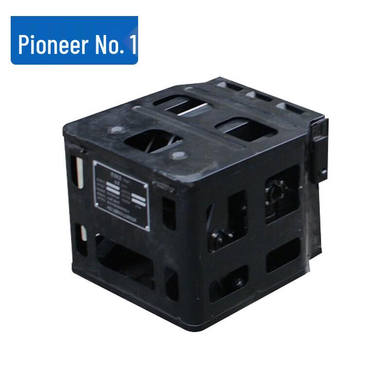 

Pioneer No. 1 Frame Tent Storage Crate