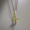 Geometrische Kruis Hanger Ketting Voor Mannen Met Roestvrijstalen Ketting En Edgy Stijl
