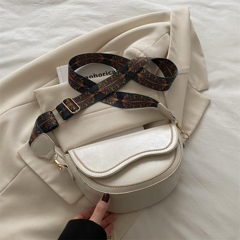 Summer Niche Bag Women's 2025 New Fashion High-value Shoulder Messenger Bag Retro Underarm Texture Saddle Bag