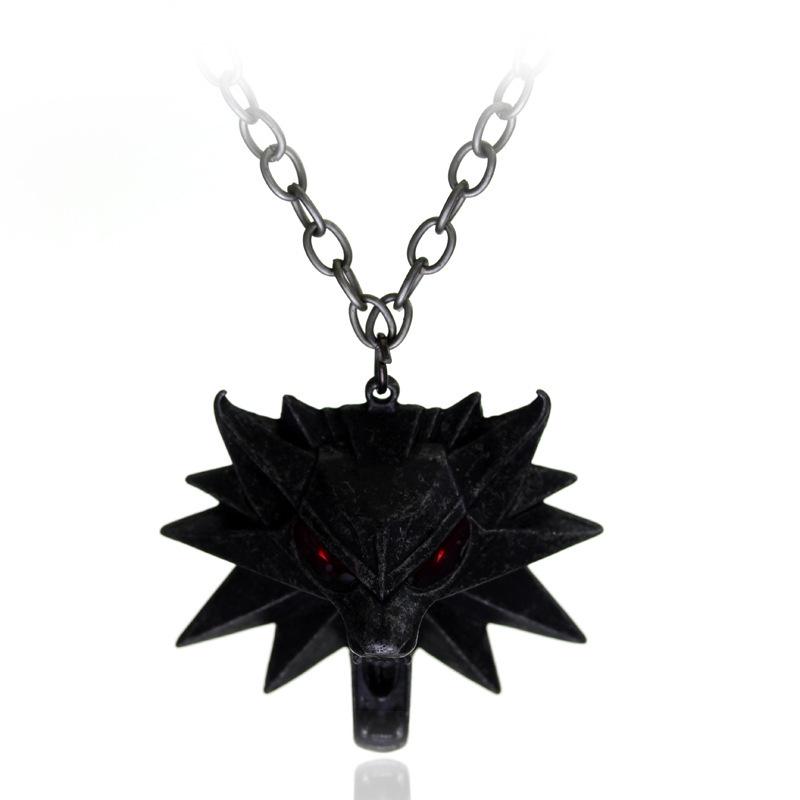 The Witcher 3: Wild Hunt Wolf Head Zinc Alloy Pendant Necklace with Three Game Maps