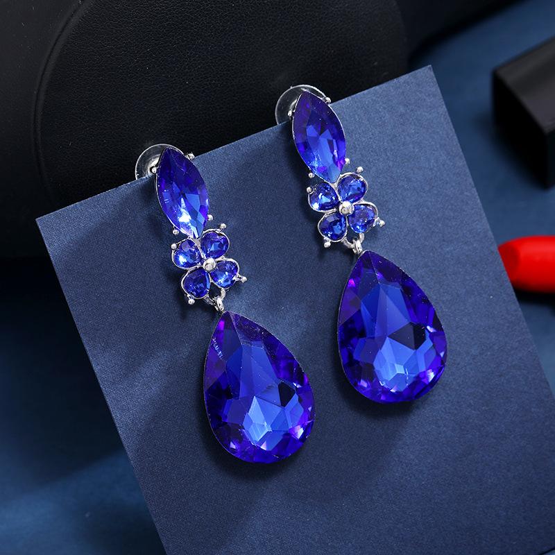 Barokní retro křišťálové náušnice s drahokamy, super třpytivé diamanty, jednoduché temperamentní náušnice, lehký luxus, dlouhé personalizované náušnice na večeři